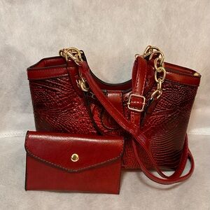 Elegant Red Croc-Embossed Women's Bag Set